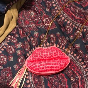 lip shaped neon purse